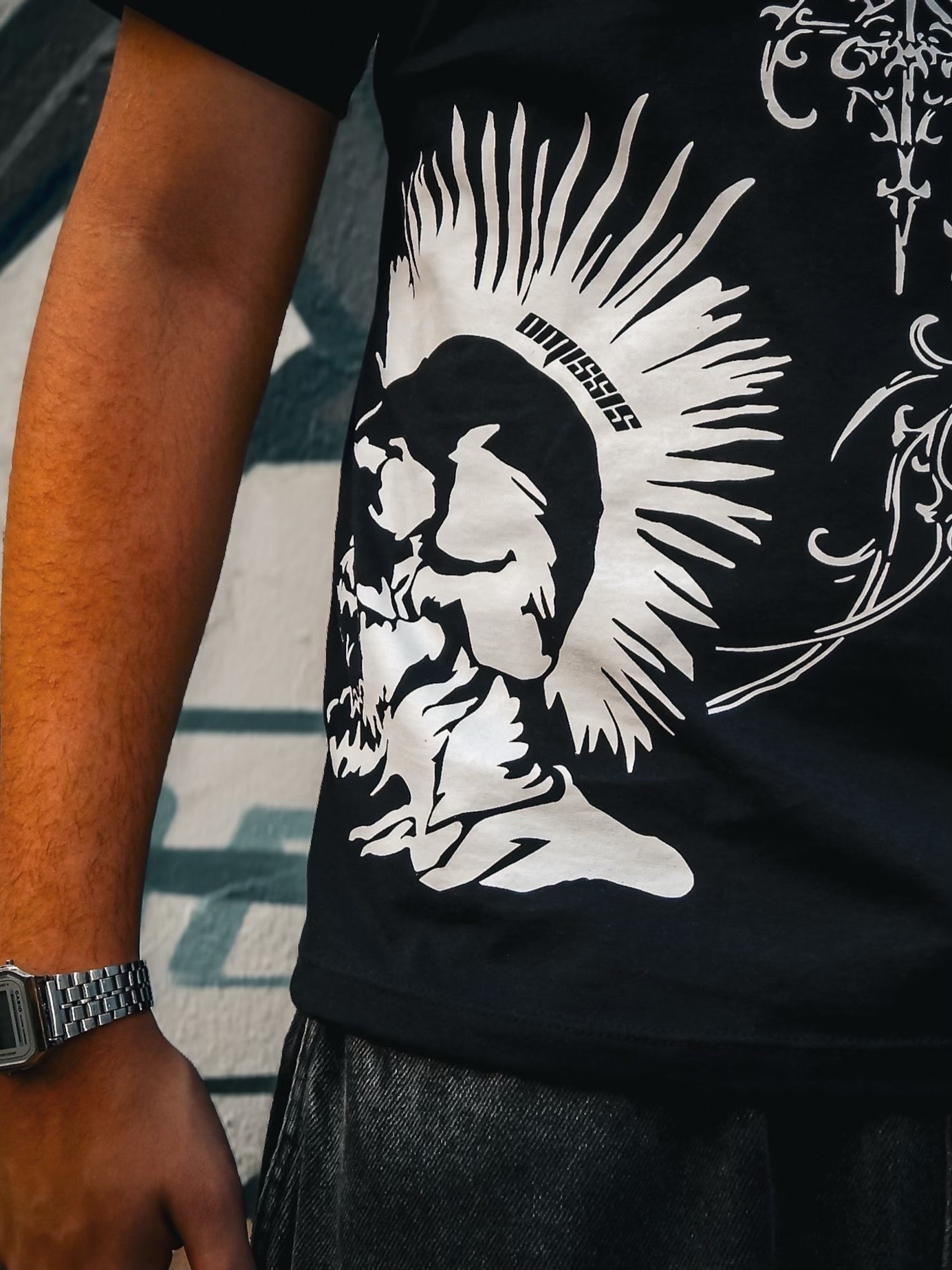 BLACK PUNK SKULL TEE