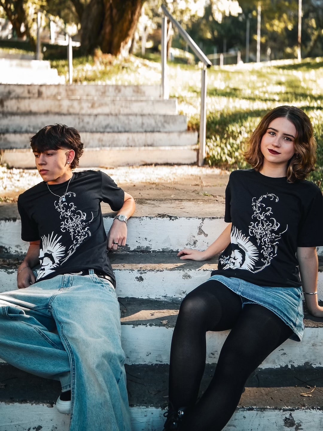 BLACK PUNK SKULL TEE